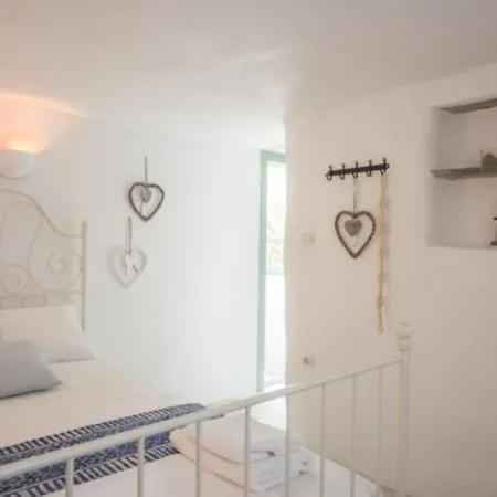Life With Private Jacuzzi In Paros *