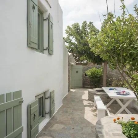 Villa Life With Private Jacuzzi In Paros Isterni (Paros)