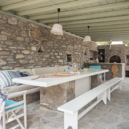 Villa Life With Private Jacuzzi In Paros Isterni (Paros)